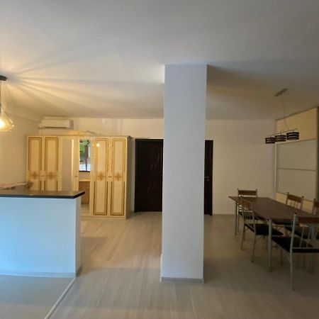 Apartament 3 Camere 巴克乌 外观 照片