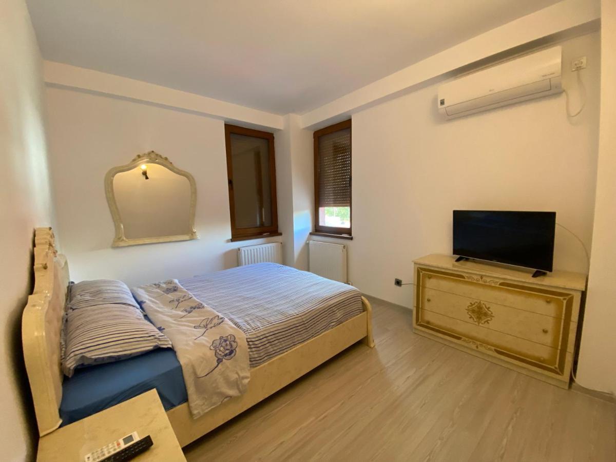 Apartament 3 Camere 巴克乌 外观 照片