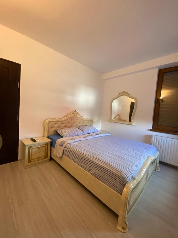 Apartament 3 Camere 巴克乌 外观 照片